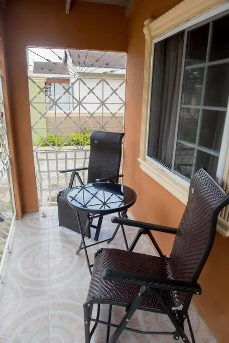Montego Bay Island Home Near Beach Airport Holiday home Montego Bay
