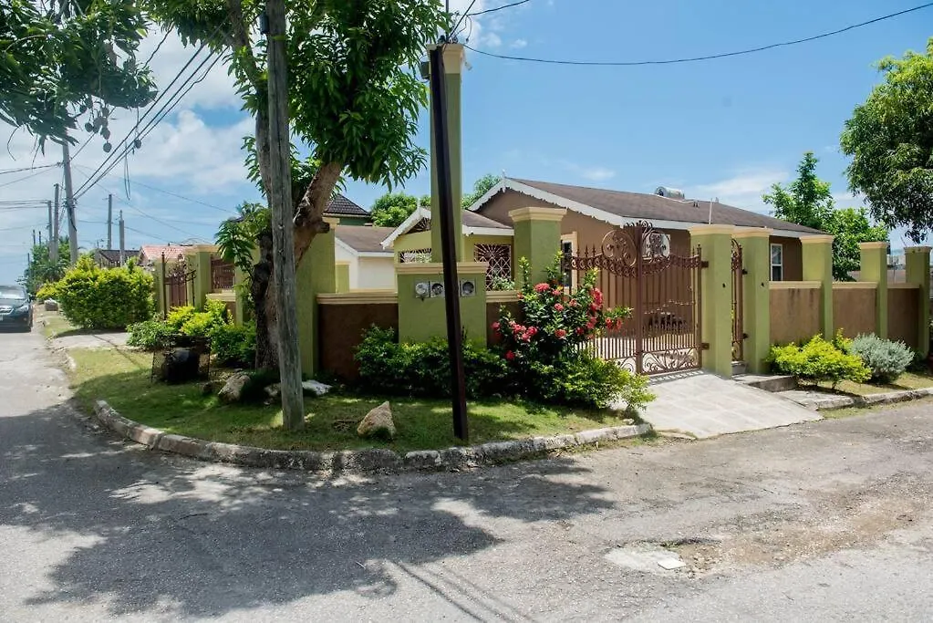 Montego Bay Island Home Near Beach Airport Montego Bay